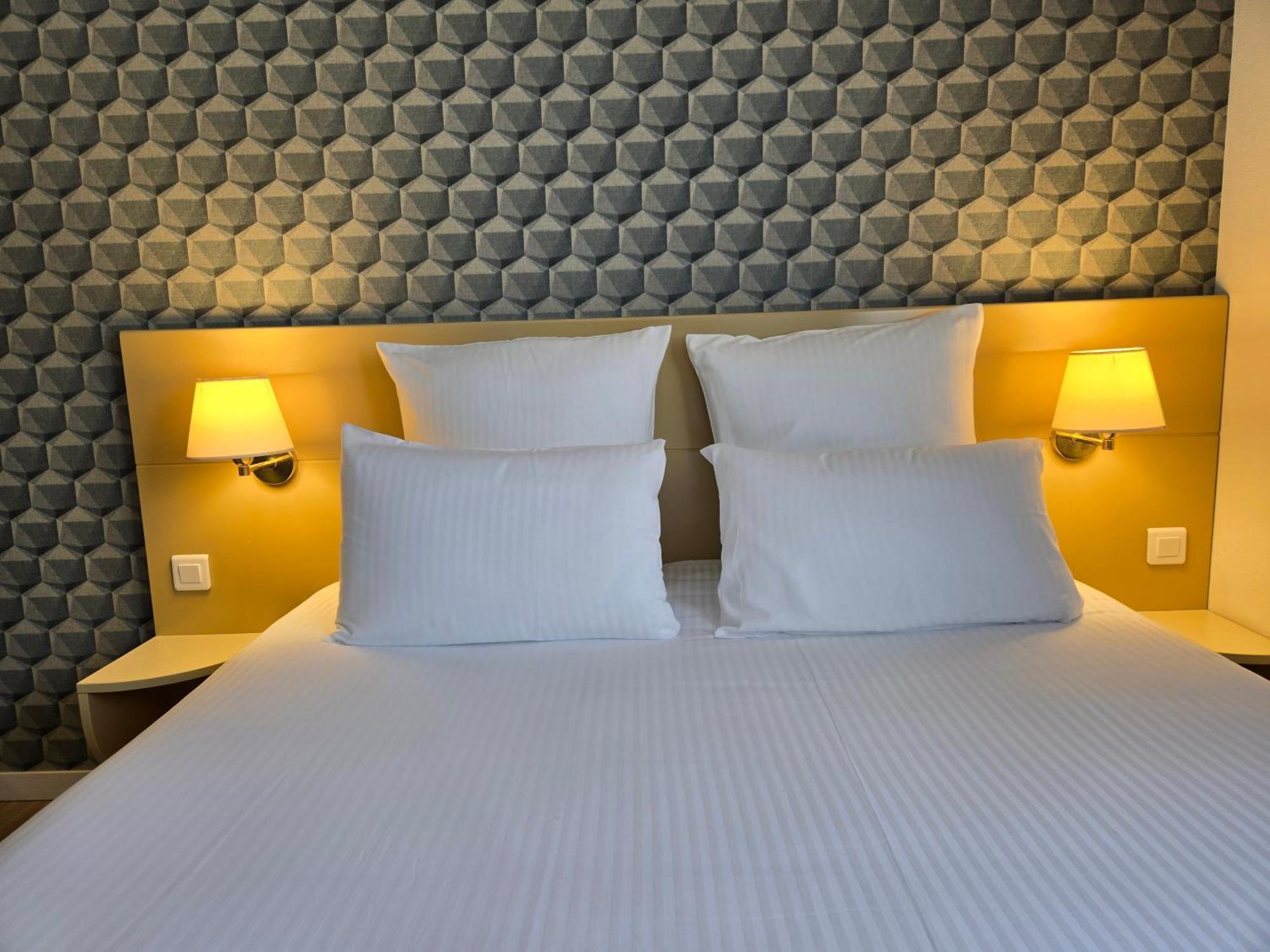 Hotel Le Saint-Genies Uzès Dış mekan fotoğraf